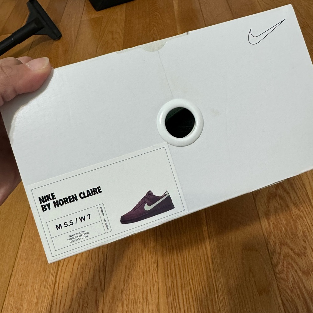 Nike Custom Dunks - Picture 8 of 8